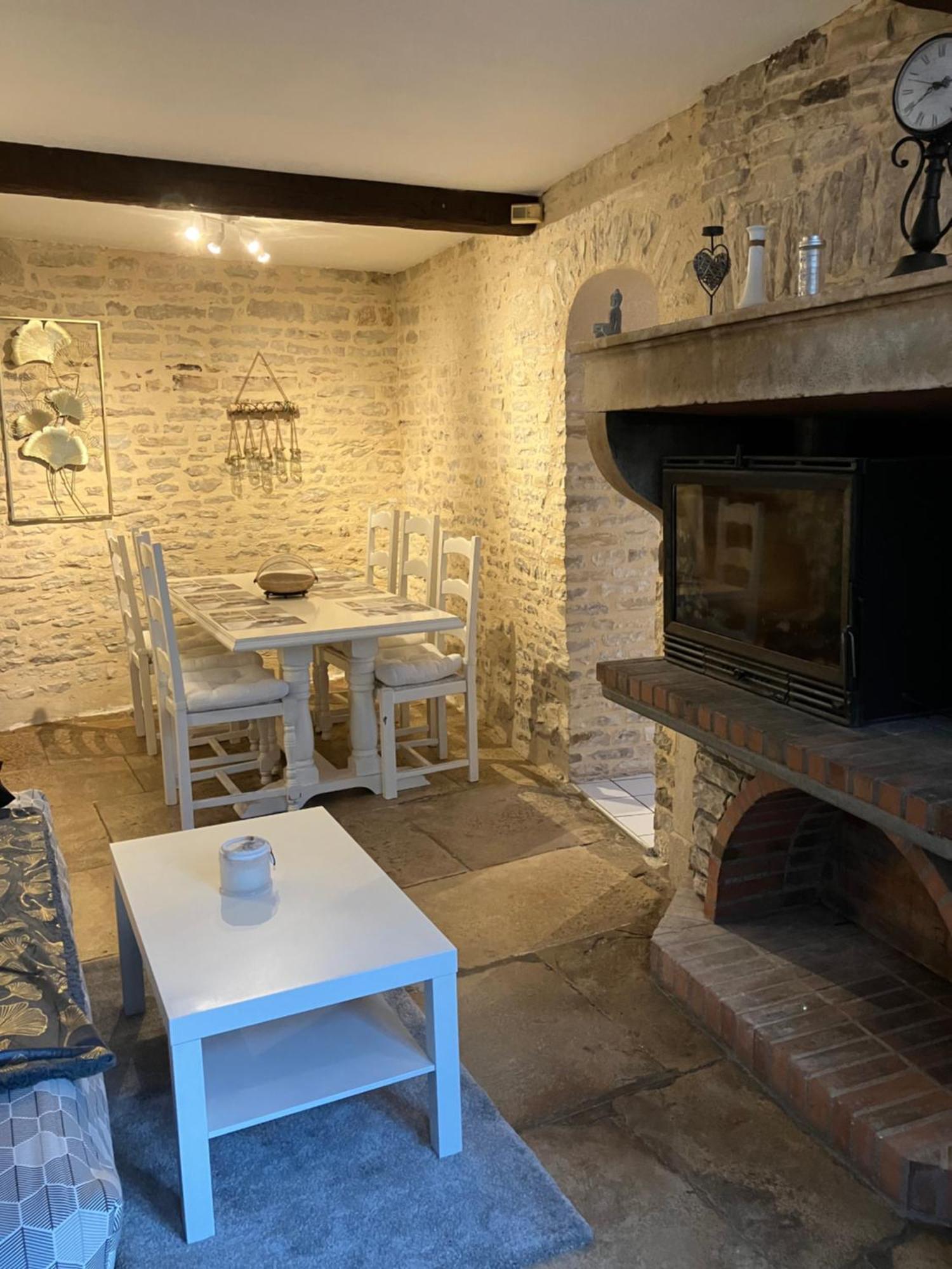 Charmante Maison En Pierres Precy-le-Sec Extérieur photo