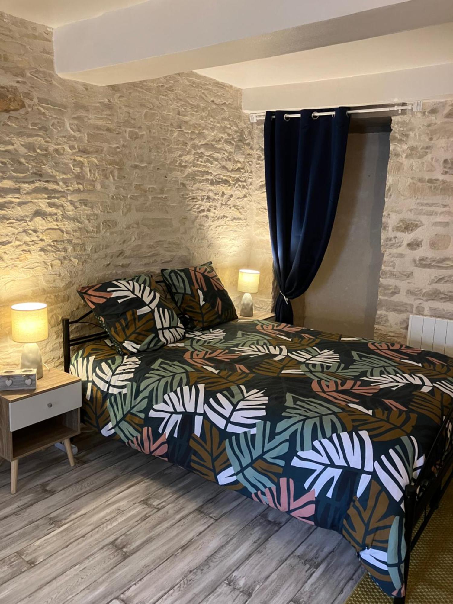 Charmante Maison En Pierres Precy-le-Sec Extérieur photo